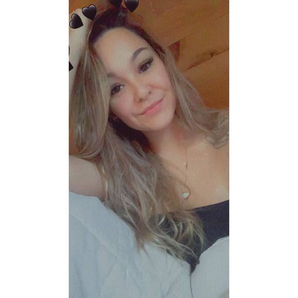 Meet your Posher, Carlanne - Picture 1 of 1